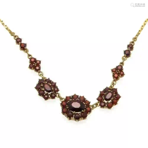 Garnet necklace GG 333/000 with ov