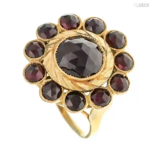 Garnet ring GG 585/000 unstamped,