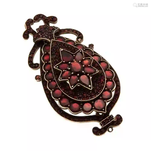 Garnet medallion brooch gold aroun