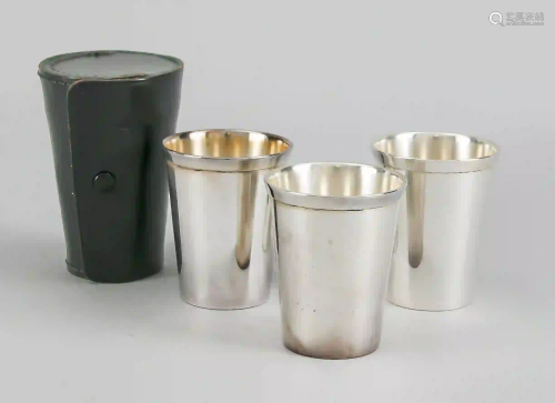 Set of three travel mugs, German,