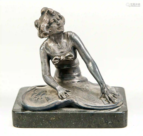 Art Nouveau paperweight, c. 1900. c