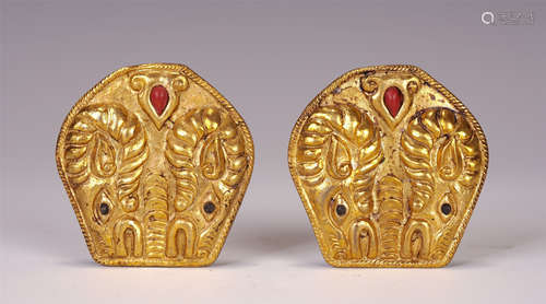 PAIR OF CHINESE GILT BRONZE ORNAMENTS