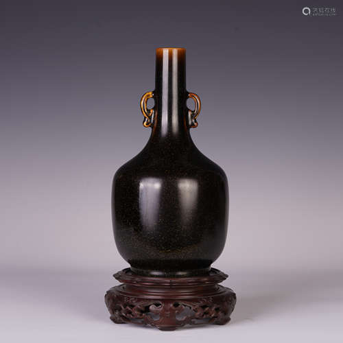 A CHINESE BROWN GLAZE DOUBLE HANDLE VASE