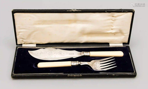 Two-piece fish serving set, Englan