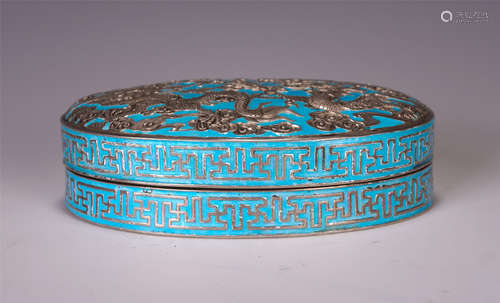 A CHINESE PURE SILVER ENAMELING LIDDED BOX