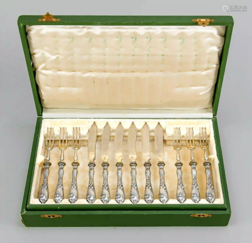 Fruit cutlery for six persons, arou