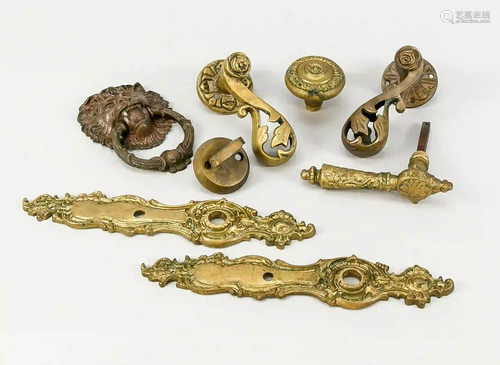 Mixed lot of door fittings, late 19