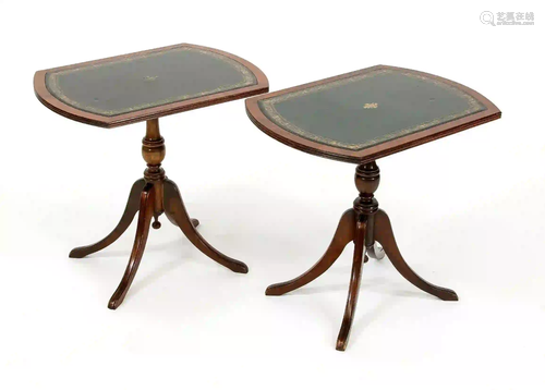 Set of two side tables, England 20t