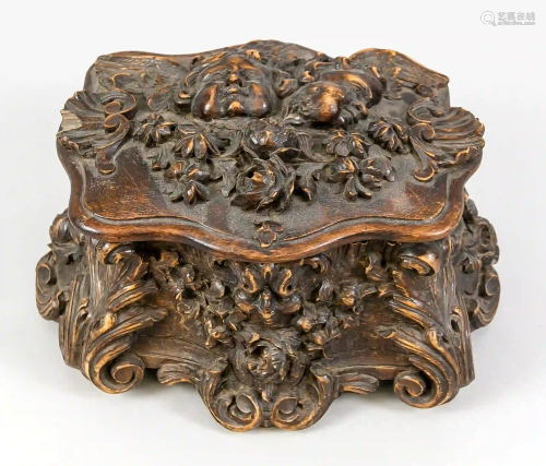 Carved casket/tobacco box, dated 19
