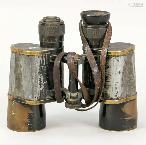 Field glasses by VoigtlÃ¤nder, begin