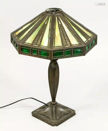 Art Nouveau table lamp (Tiffany sty