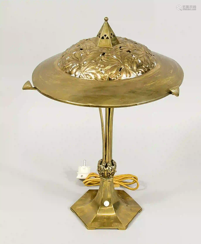 Art Nouveau table lamp, c. 1900. Br