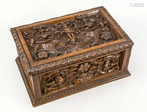 Carved lidded box, late 19th centur