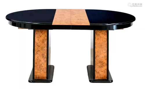 Extendable dining table in art deco