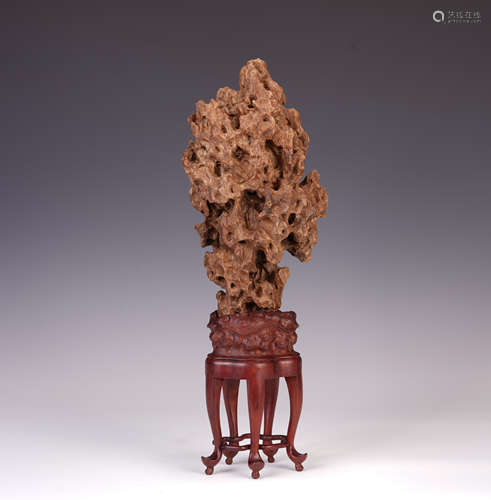 A CHINESE AGARWOOD BOULDER TABLE ITEM