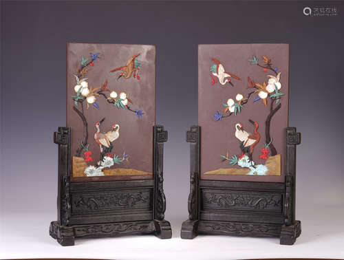 PAIR OF CHINESE QIYANG STONE INLAID GEMSTONES TABLE SCREENS