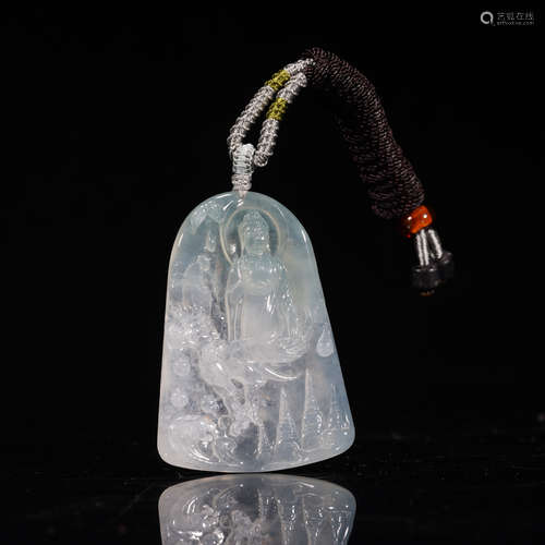 A CHINESE CARVED GUANYIN BUDDHA JADEITE PENDANT