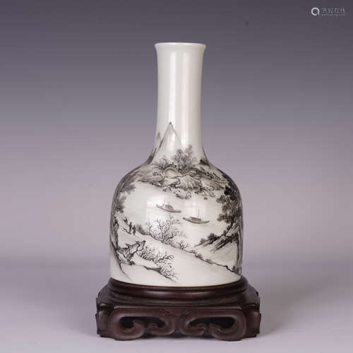 A CHINESE INK COLOR MOUNTAINS LANDSCAPE GLOBULAR-SHAPED VASE