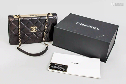 Chanel Flapbag in black in original