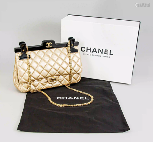 Chanel Classic Flapbag 2.55 Reissue