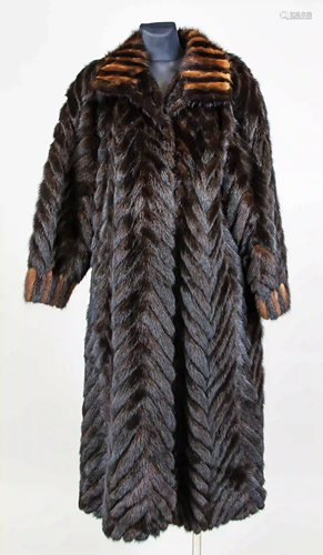 Ladies mink coat, black-brown, with