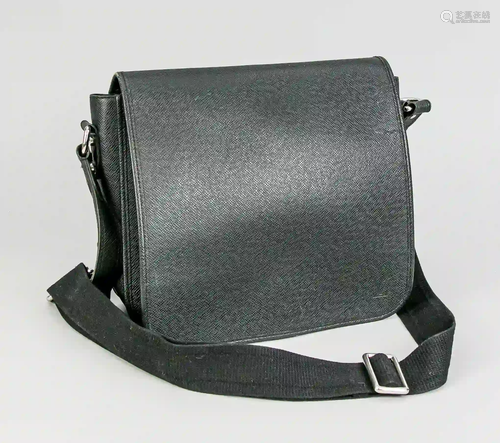 Louis Vuitton messenger bag, black,