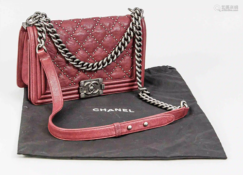 Chanel Boy handbag, burgundy leathe