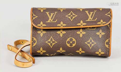 Louis Vuitton fanny pack Monogram C