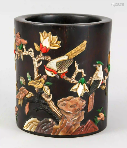 Brush cup, China, 20th c. Round har