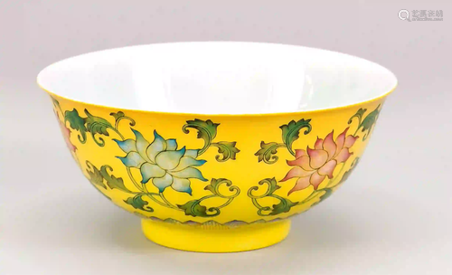 Yellow-rounded Famille Rose bowl, C