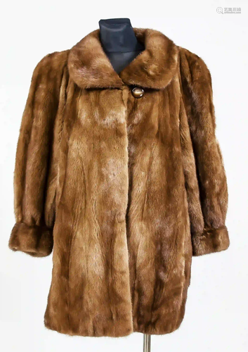 Ladies mink jacket, dark brown. Wit