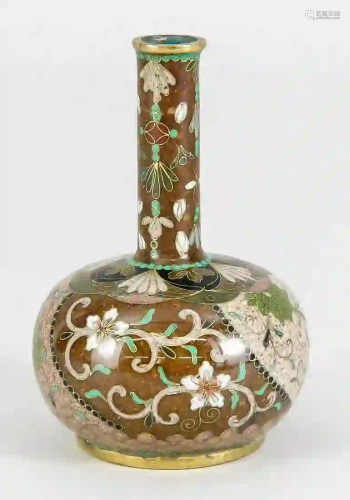 Small Namikawa cloisonnÃ© vase, Japa
