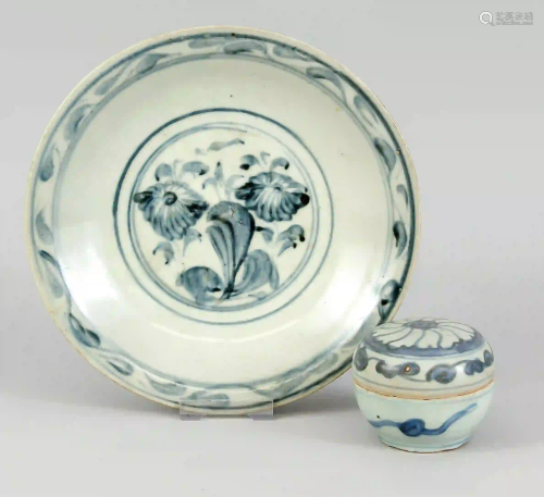 Lidded box + plate, China (Swatow w