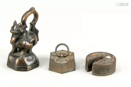 Set of 3 weights, Asia, 19th c., br
