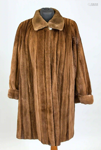 Ladies mink coat, sheared, dark bro