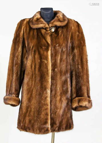 Ladies mink jacket, brown. On a lab