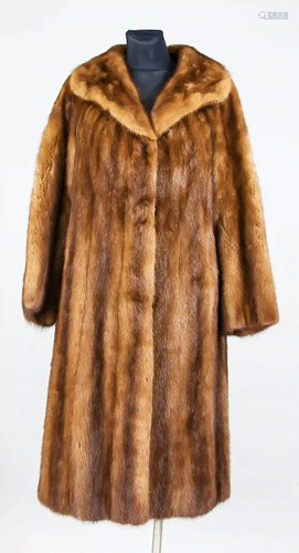 Ladies mink coat, brown. On a label