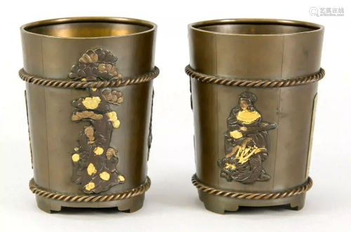 Pair of bucket-shaped cups, Japan,