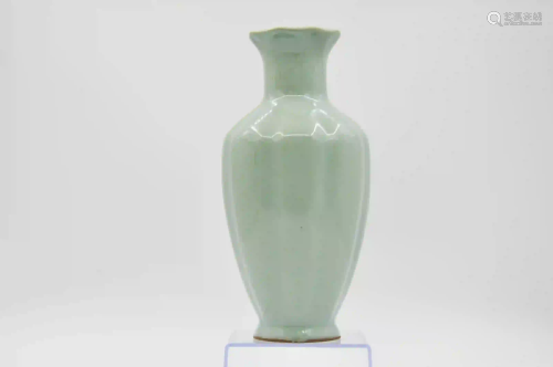 12-13th century vase