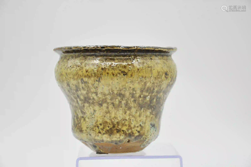 18th-19th century flower pot