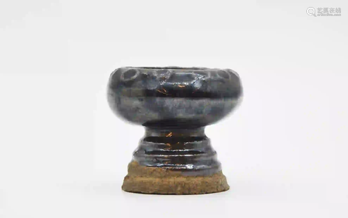 12th-14th century oil lamp