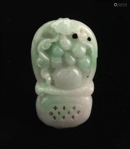 CARVED AND PIERCED JADE FRUIT
