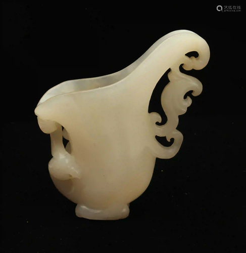 SMALL JADE LIBATION CUP CARVING