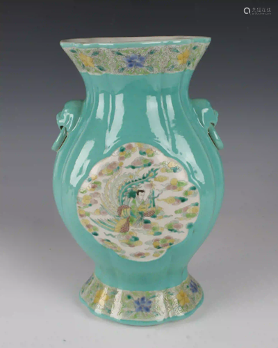 LOBED TURQUOISE HAITANGZUN VASE