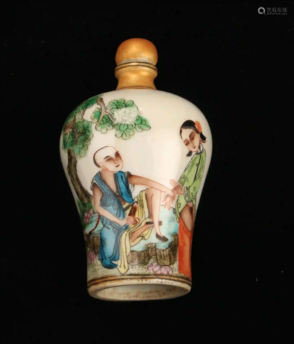 PORCELAIN EROTIC SNUFF BOTTLE