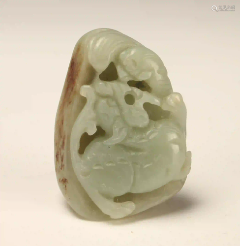 SMALL GREEN JADE CARVING