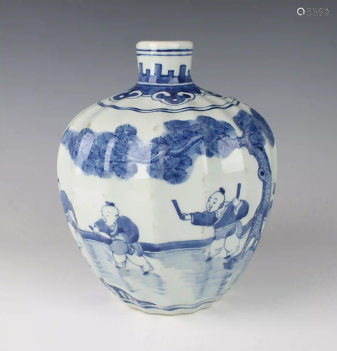 BLUE & WHITE LOBED VASE