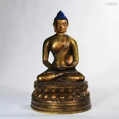 A Gilding Copper Sakyamuni Statue