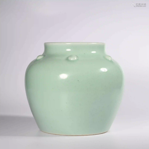 A Green Glazed Porcelain Jar