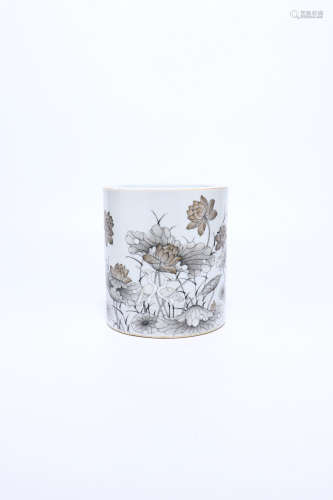 chinese grisaille-decorated brush pot